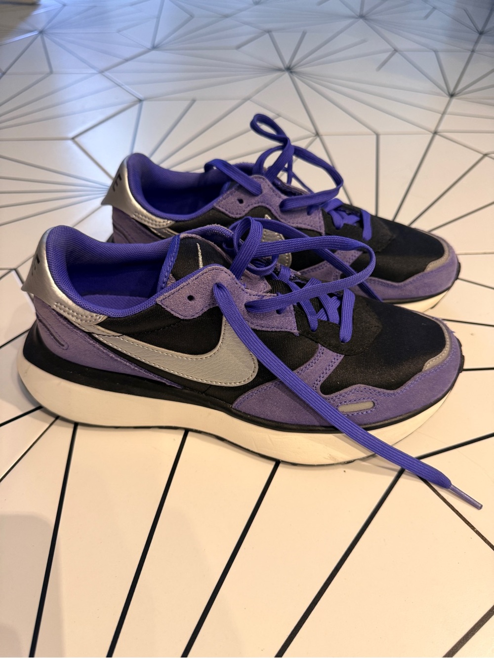 Nike phoenix